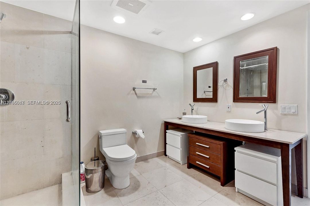 В аренду: $6,500 (2 спален, 2 ванн, 1386 Квадратных фут)