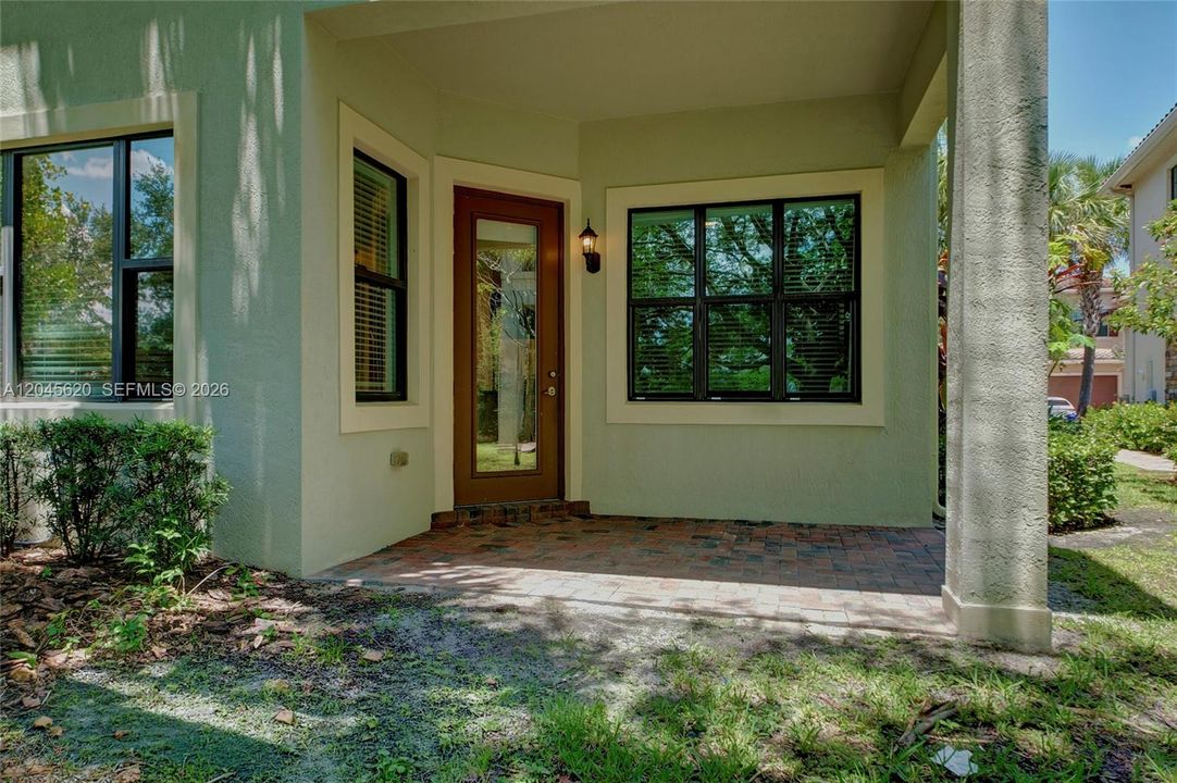 For Rent: $4,900 (3 beds, 2 baths, 2196 Square Feet)