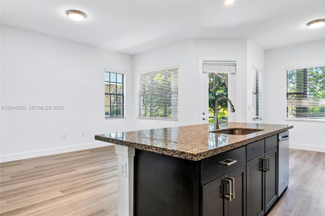 For Rent: $4,900 (3 beds, 2 baths, 2196 Square Feet)