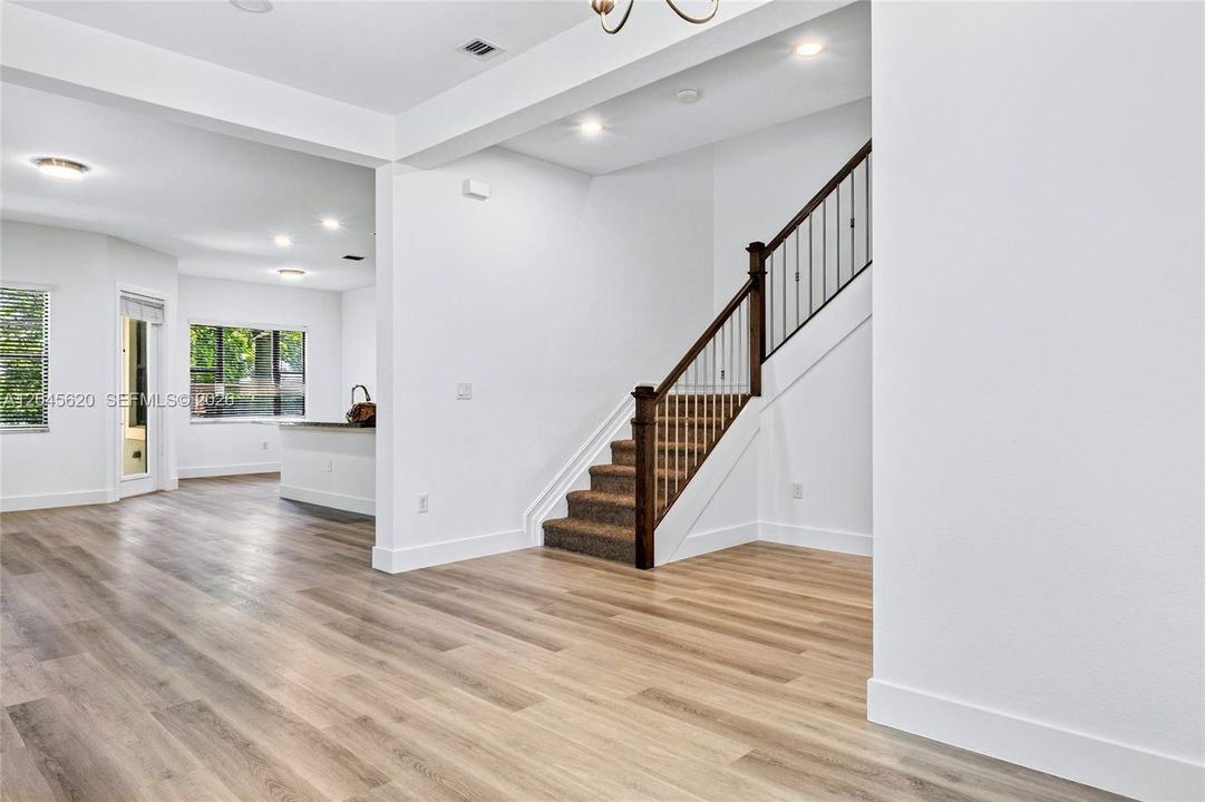 For Rent: $4,900 (3 beds, 2 baths, 2196 Square Feet)