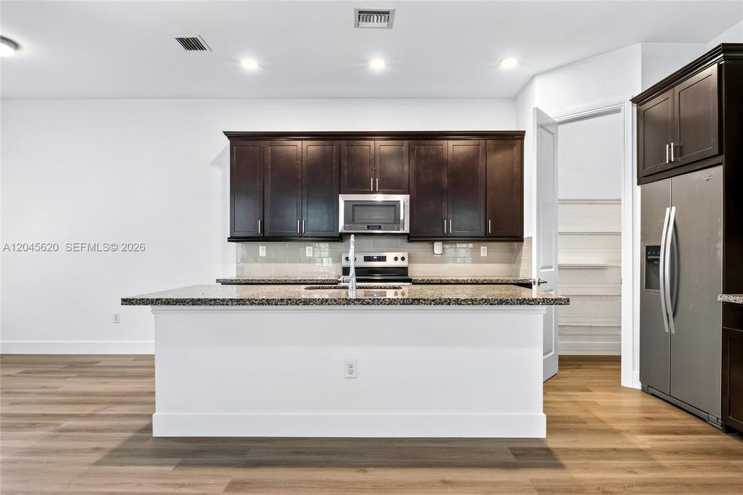 For Rent: $4,900 (3 beds, 2 baths, 2196 Square Feet)