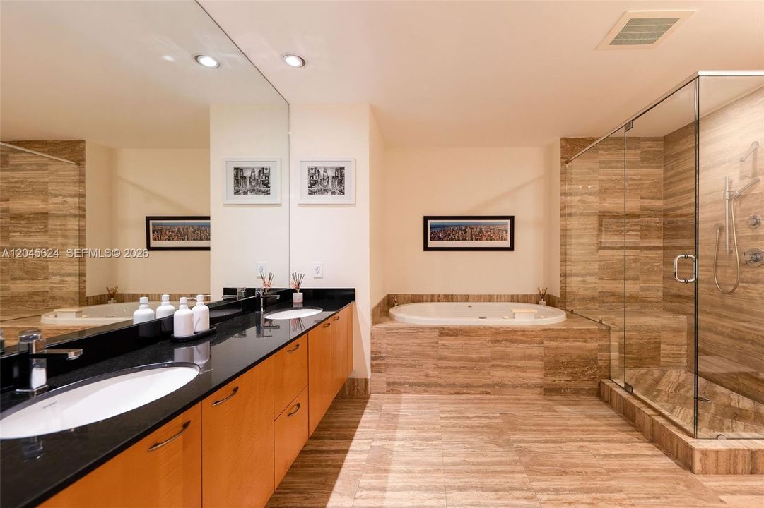 For Sale: $1,775,000 (3 beds, 3 baths, 1979 Square Feet)