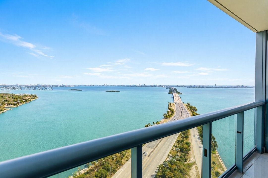 В аренду: $3,500 (1 спален, 1 ванн, 773 Квадратных фут)