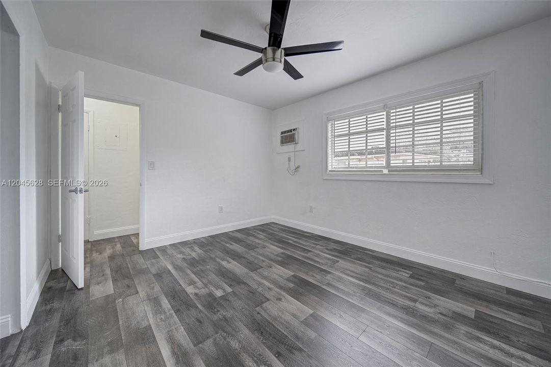 For Rent: $2,000 (1 beds, 1 baths, 657 Square Feet)