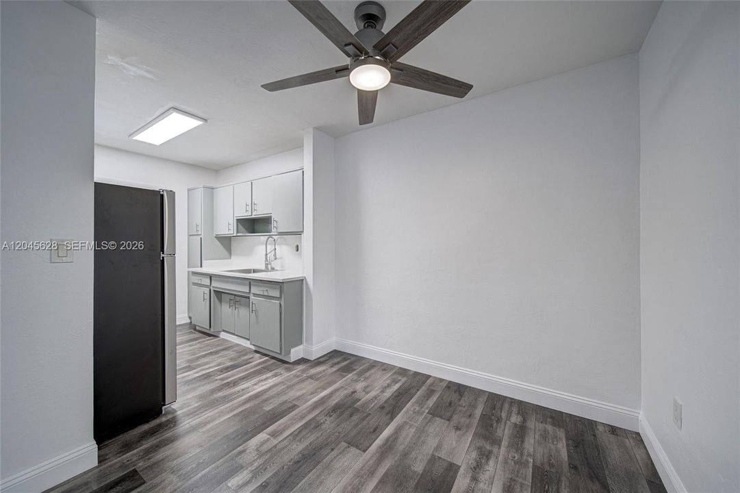 For Rent: $2,000 (1 beds, 1 baths, 657 Square Feet)