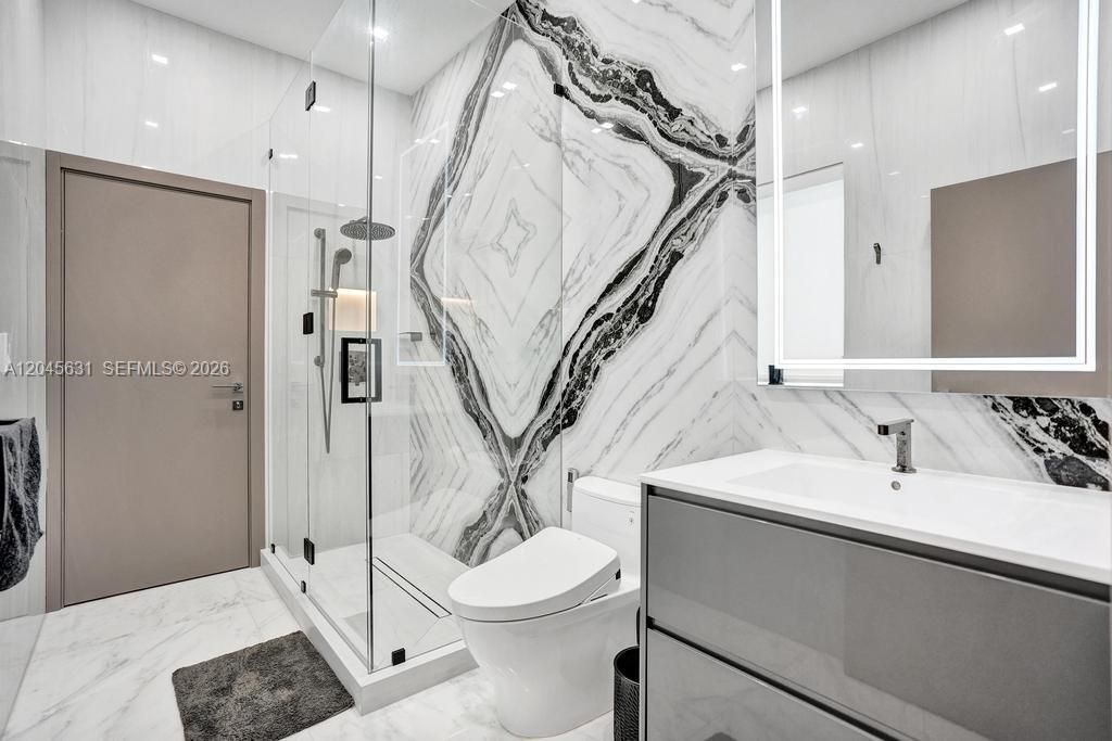 В аренду: $17,500 (5 спален, 4 ванн, 3156 Квадратных фут)