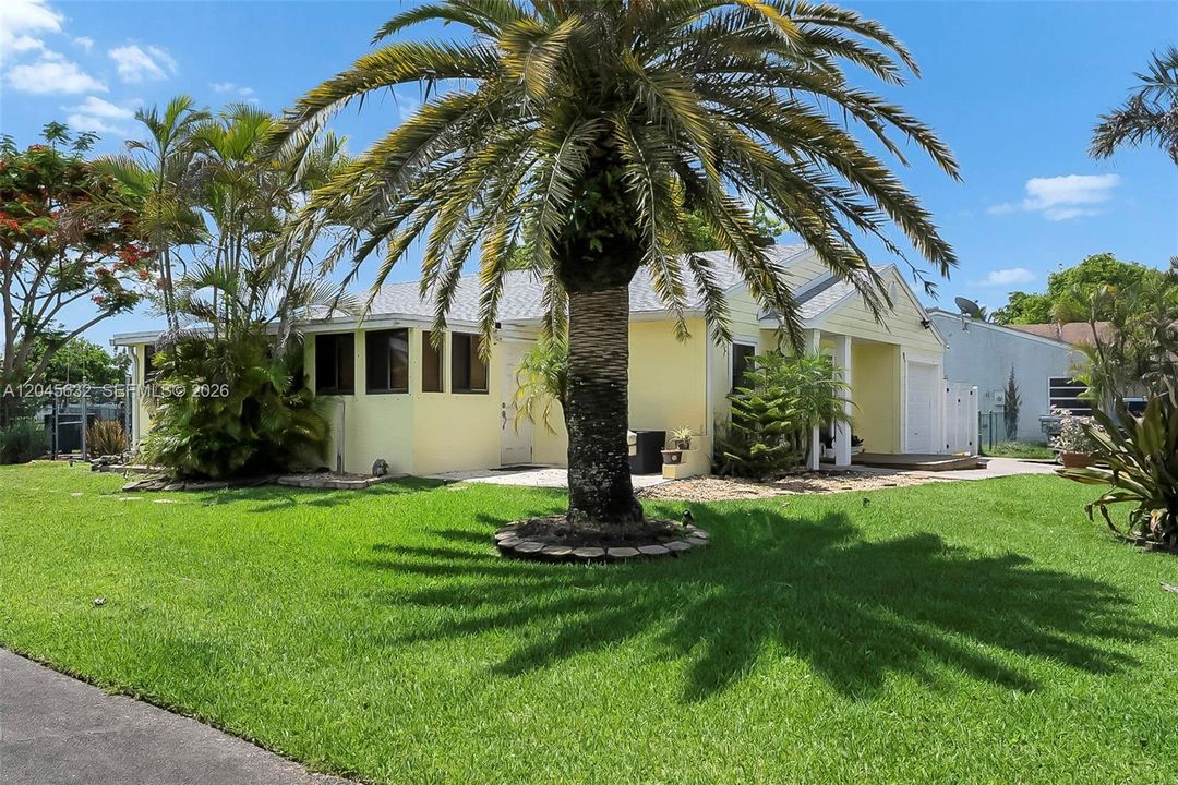 En Renta: $3,950 (3 camas, 2 baños, 1103 Pies cuadrados)