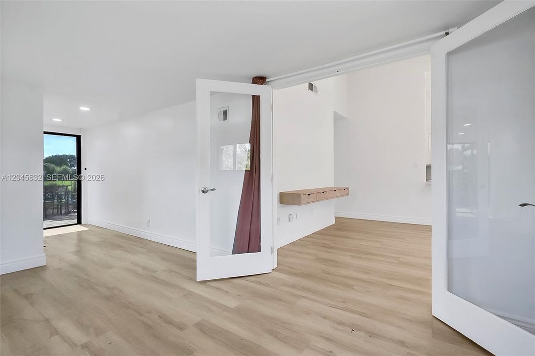 En Renta: $3,950 (3 camas, 2 baños, 1103 Pies cuadrados)