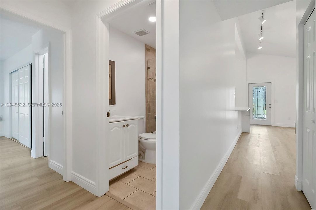 En Renta: $3,950 (3 camas, 2 baños, 1103 Pies cuadrados)