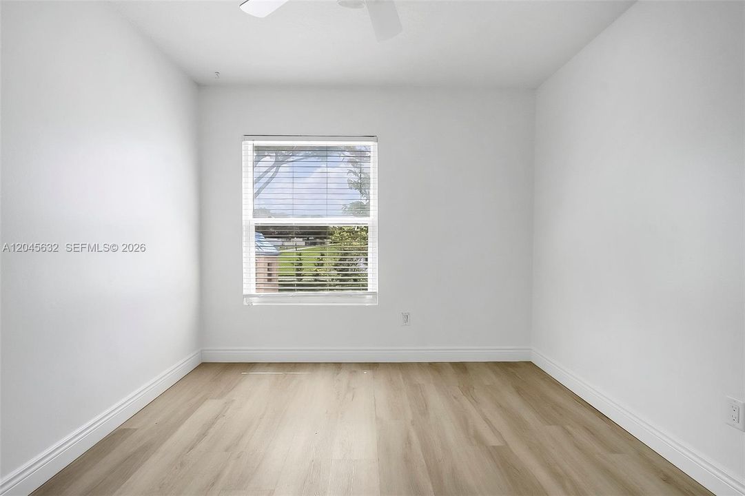 En Renta: $3,950 (3 camas, 2 baños, 1103 Pies cuadrados)