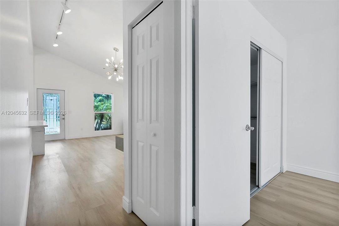 En Renta: $3,950 (3 camas, 2 baños, 1103 Pies cuadrados)