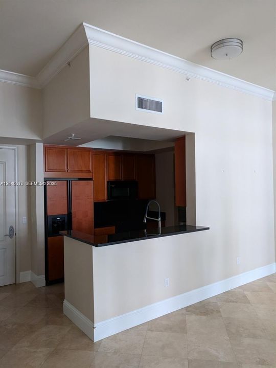 В аренду: $3,500 (1 спален, 1 ванн, 890 Квадратных фут)