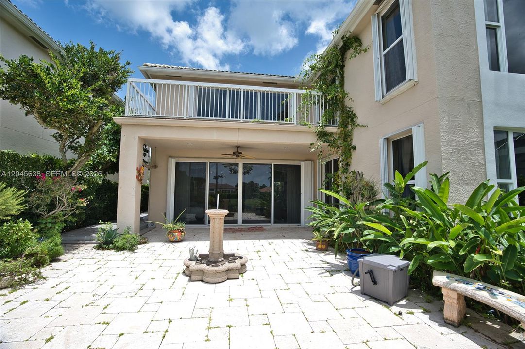 En Venta: $1,199,999 (4 camas, 4 baños, 3422 Pies cuadrados)