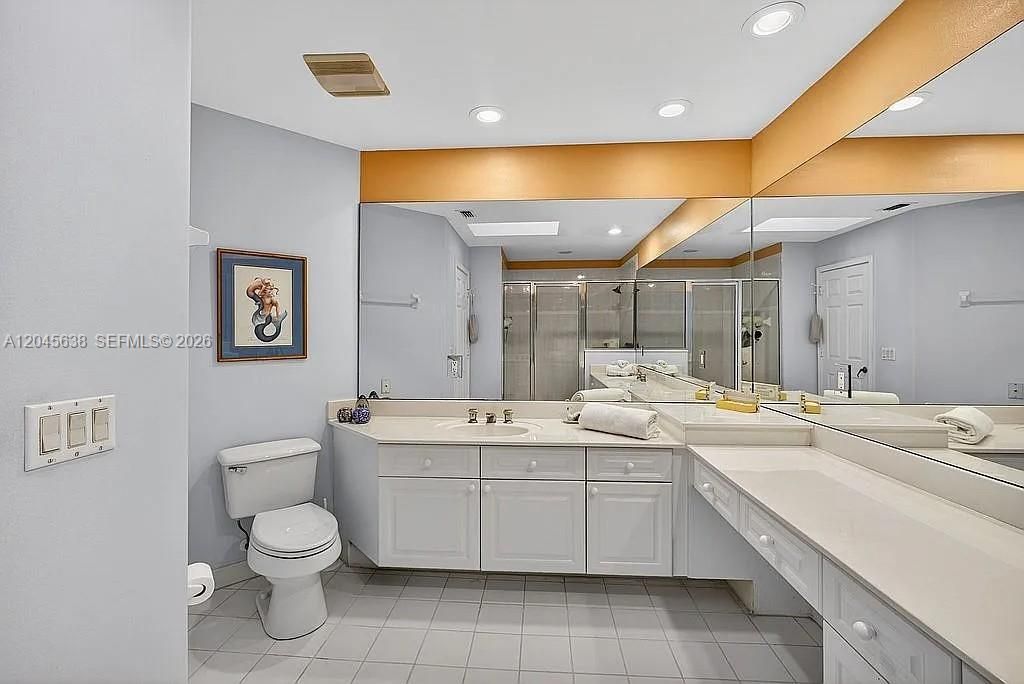 En Venta: $1,199,999 (4 camas, 4 baños, 3422 Pies cuadrados)