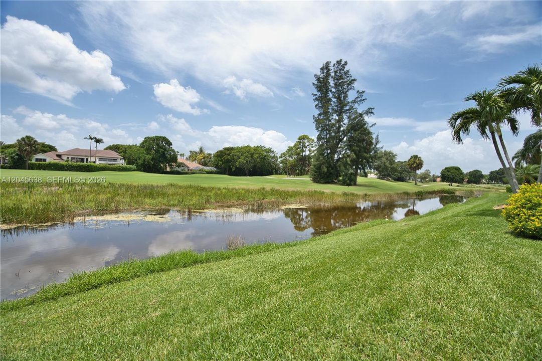 En Venta: $1,199,999 (4 camas, 4 baños, 3422 Pies cuadrados)