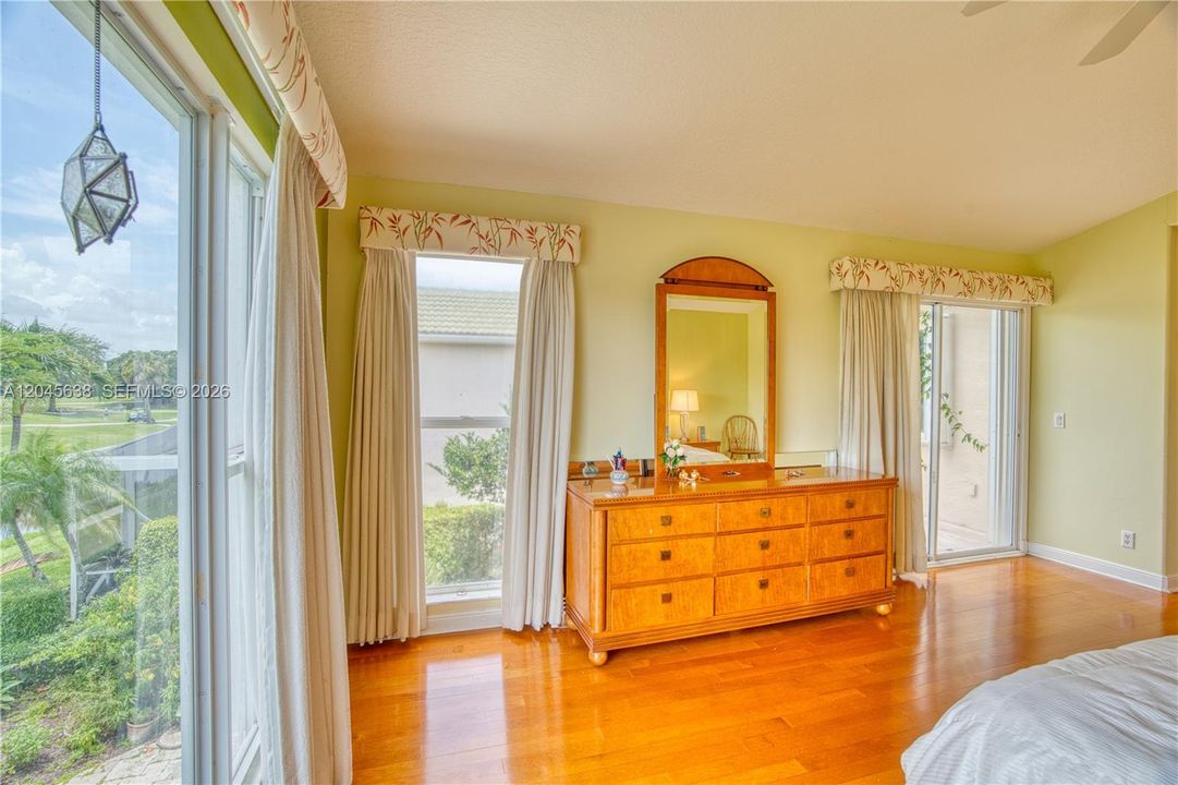 En Venta: $1,199,999 (4 camas, 4 baños, 3422 Pies cuadrados)