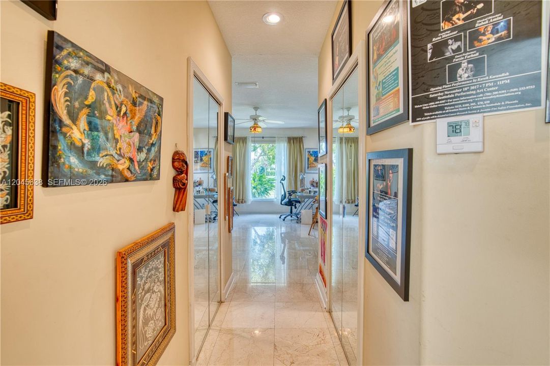 En Venta: $1,199,999 (4 camas, 4 baños, 3422 Pies cuadrados)