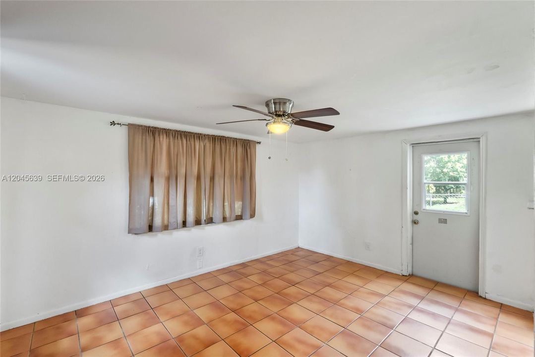 В аренду: $3,250 (2 спален, 2 ванн, 1551 Квадратных фут)