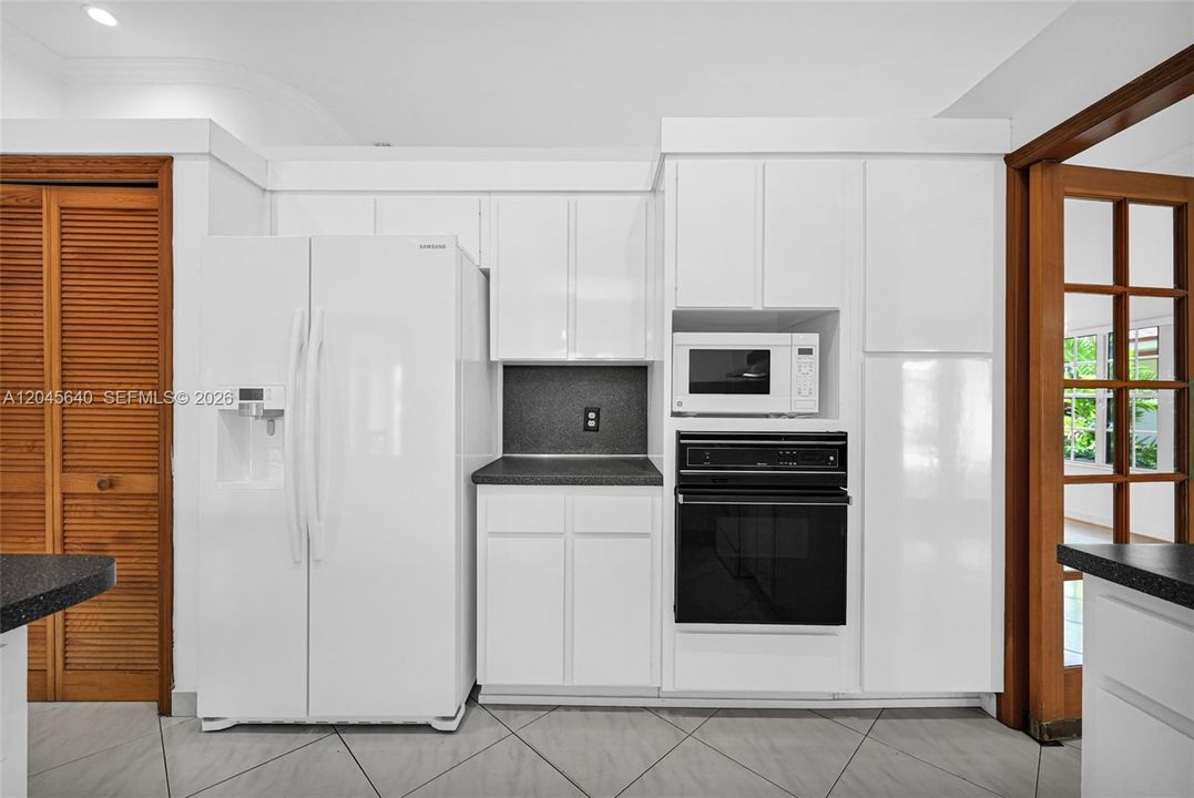 На продажу: $1,299,000 (4 спален, 3 ванн, 2816 Квадратных фут)