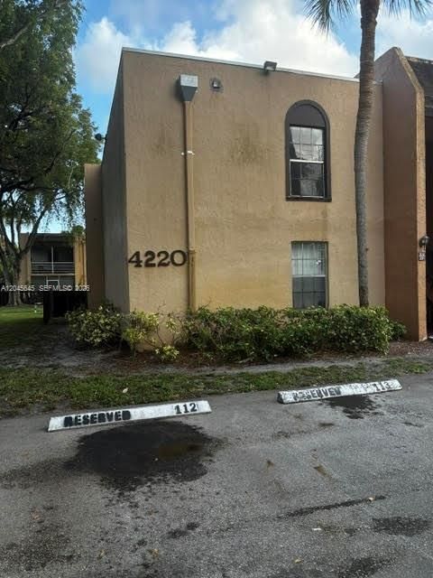For Rent: $1,450 (1 beds, 1 baths, 675 Square Feet)