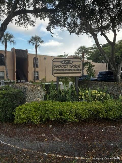 For Rent: $1,450 (1 beds, 1 baths, 675 Square Feet)