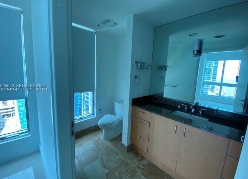 В аренду: $3,900 (2 спален, 2 ванн, 1017 Квадратных фут)