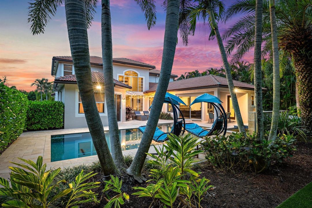 Pool & Back Exterior