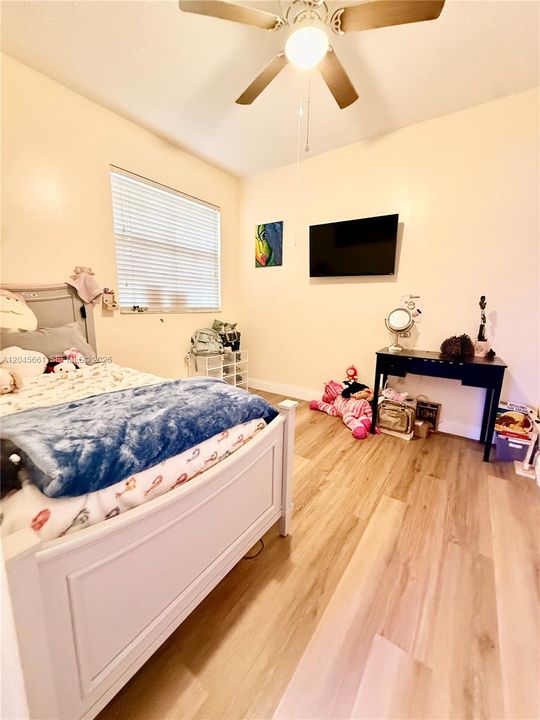 En Venta: $260,000 (2 camas, 2 baños, 854 Pies cuadrados)