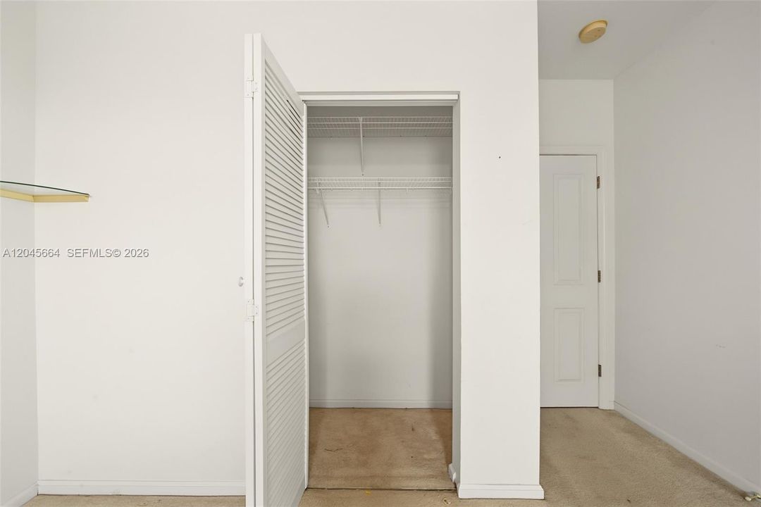 На продажу: $299,900 (3 спален, 2 ванн, 0 Квадратных фут)