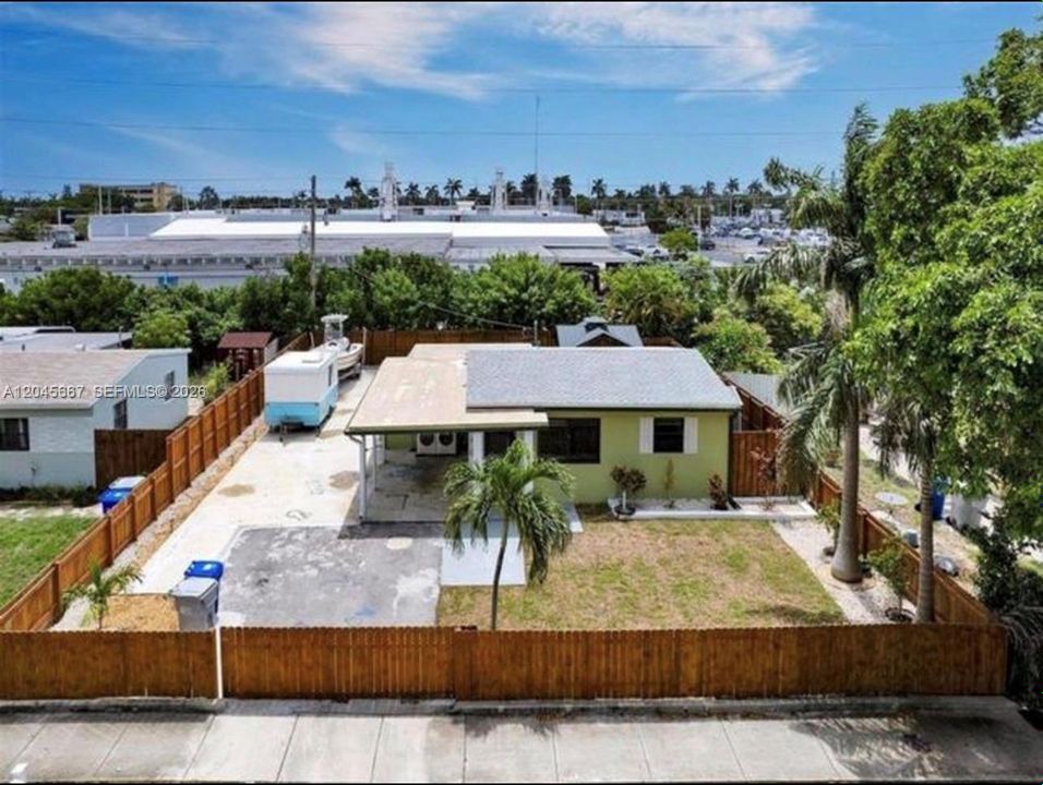 В аренду: $3,150 (3 спален, 2 ванн, 840 Квадратных фут)