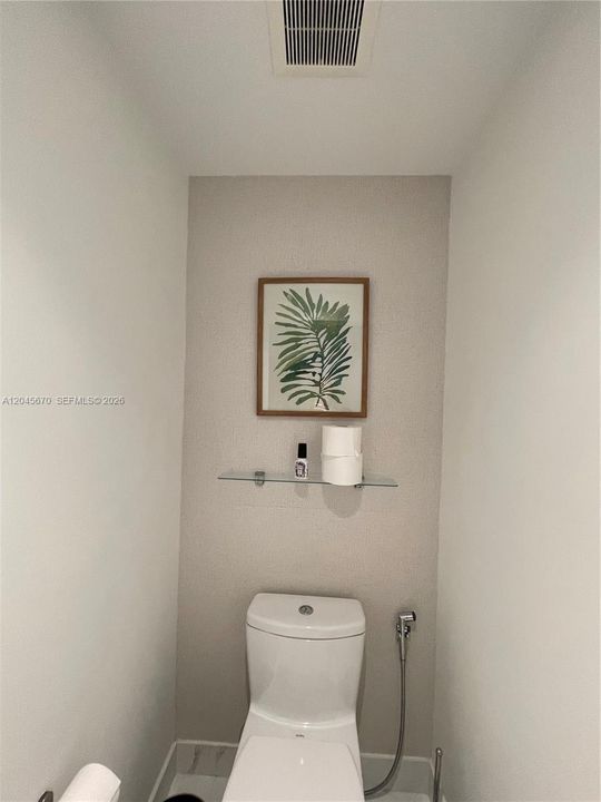 For Rent: $6,500 (3 beds, 3 baths, 1556 Square Feet)