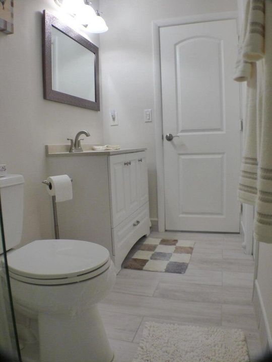 Main bathroom
