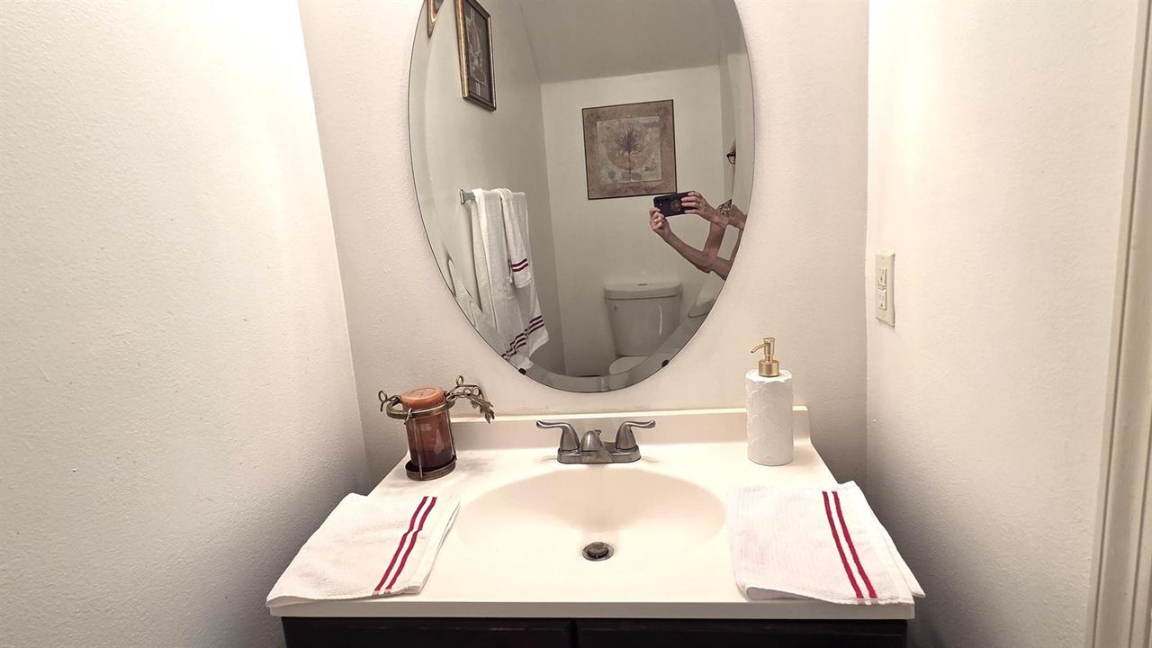 1st Flr Half Bath