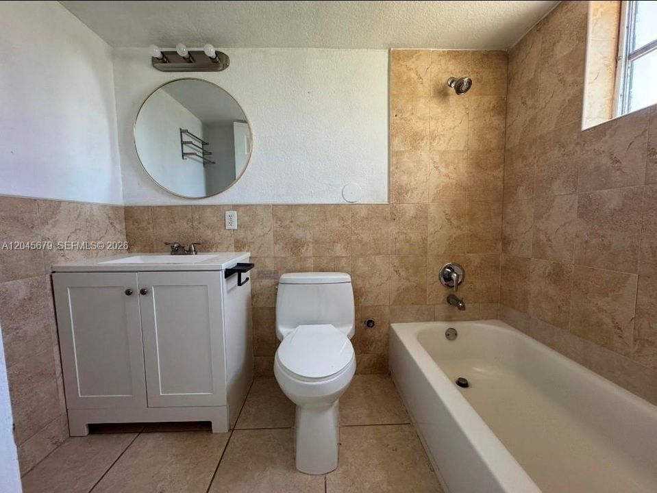 В аренду: $1,700 (1 спален, 1 ванн, 558 Квадратных фут)