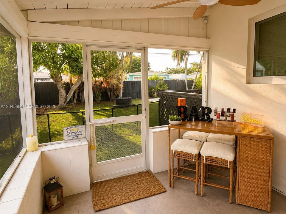 For Rent: $4,200 (3 beds, 2 baths, 1234 Square Feet)