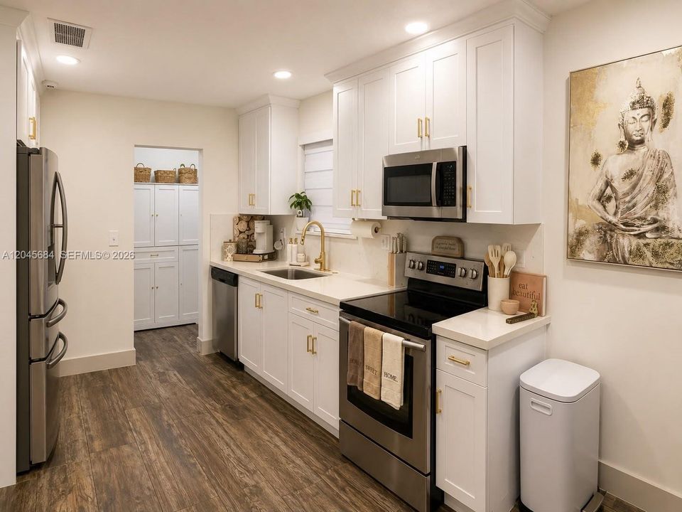 For Rent: $4,200 (3 beds, 2 baths, 1234 Square Feet)
