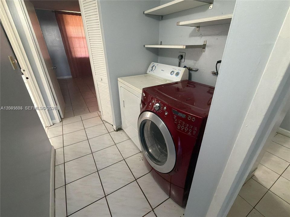 На продажу: $135,000 (2 спален, 2 ванн, 1003 Квадратных фут)