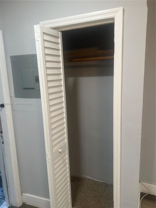 For Rent: $1,449 (0 beds, 1 baths, 300 Square Feet)
