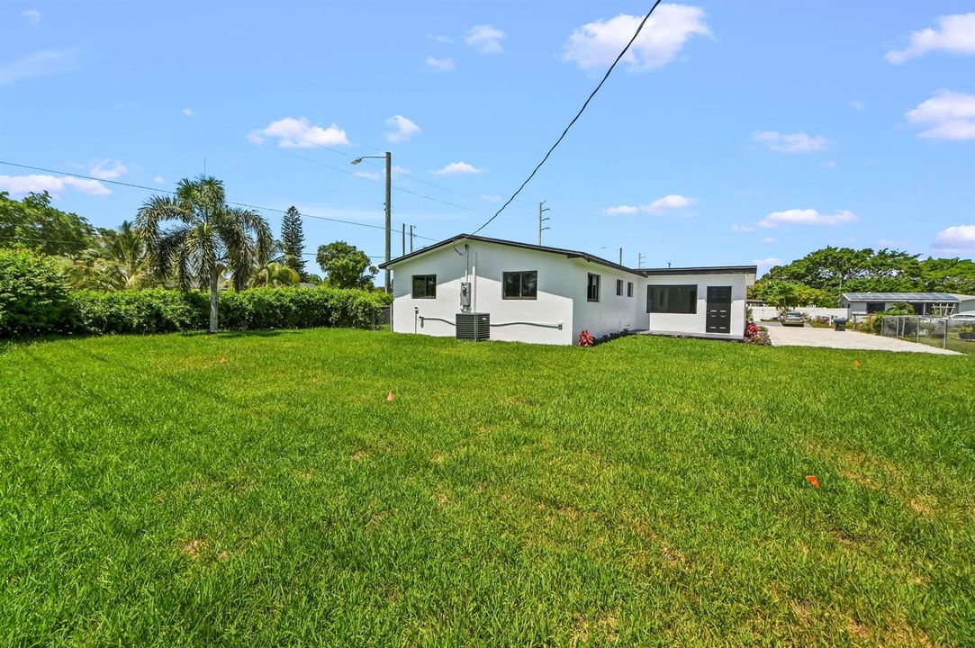 31 Backyard 05