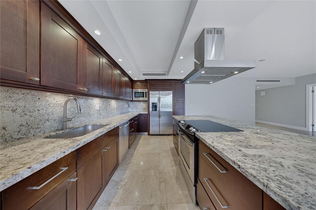 For Rent: $7,000 (2 beds, 2 baths, 1600 Square Feet)