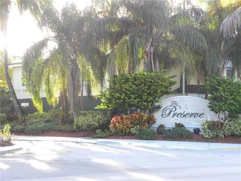 For Sale: $199,777 (2 beds, 2 baths, 900 Square Feet)