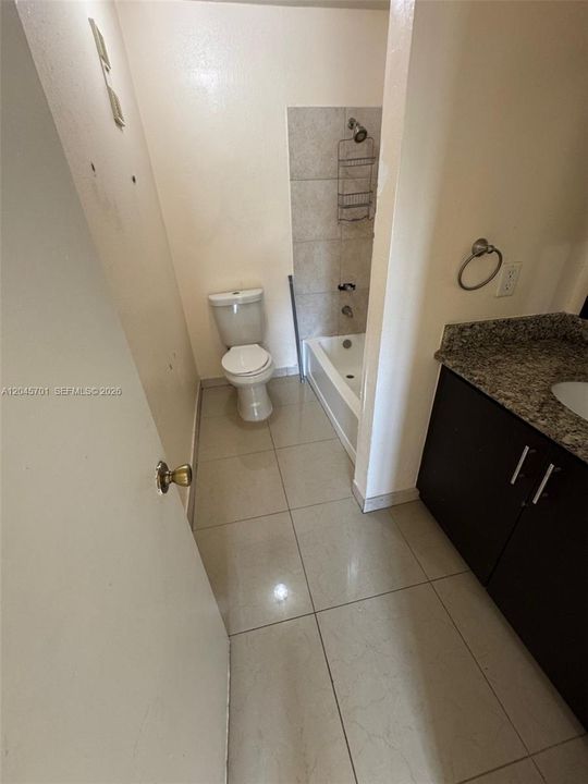For Sale: $199,777 (2 beds, 2 baths, 900 Square Feet)