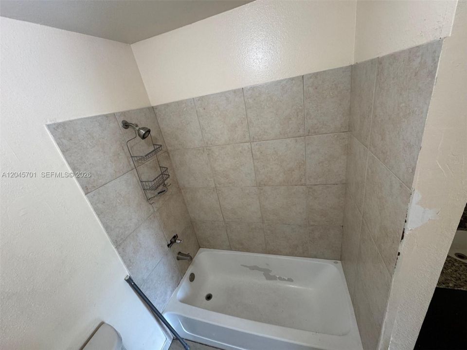 For Sale: $199,777 (2 beds, 2 baths, 900 Square Feet)