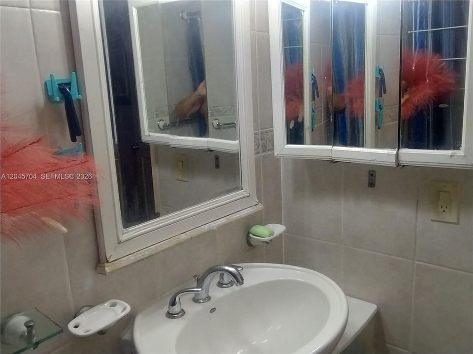 En Venta: $373,999 (2 camas, 1 baños, 761 Pies cuadrados)