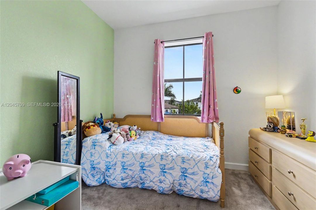 For Sale: $485,000 (3 beds, 2 baths, 1321 Square Feet)