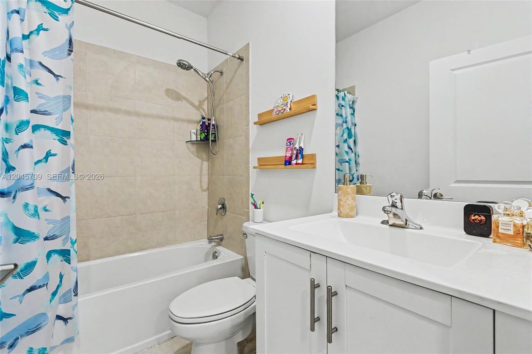 For Sale: $485,000 (3 beds, 2 baths, 1321 Square Feet)