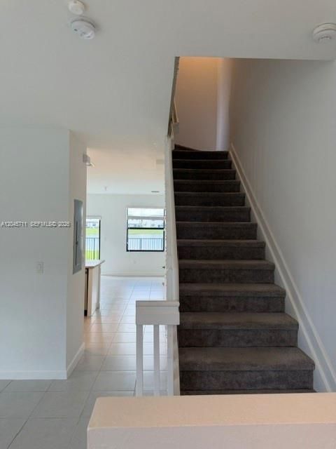 For Rent: $2,900 (3 beds, 2 baths, 1545 Square Feet)