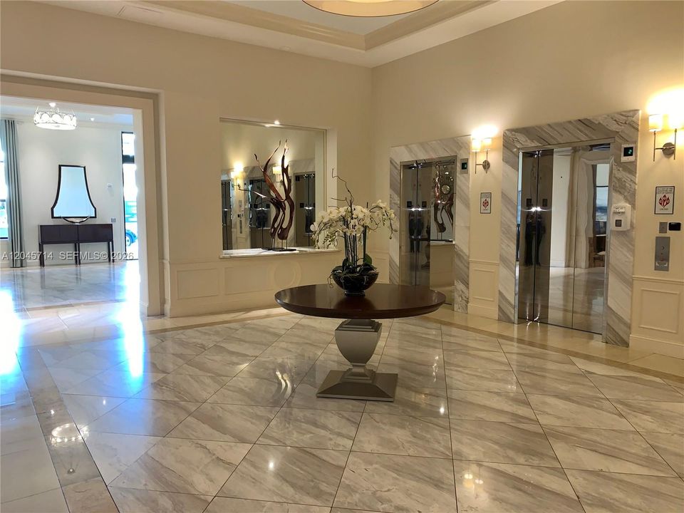 For Rent: $3,100 (1 beds, 1 baths, 780 Square Feet)