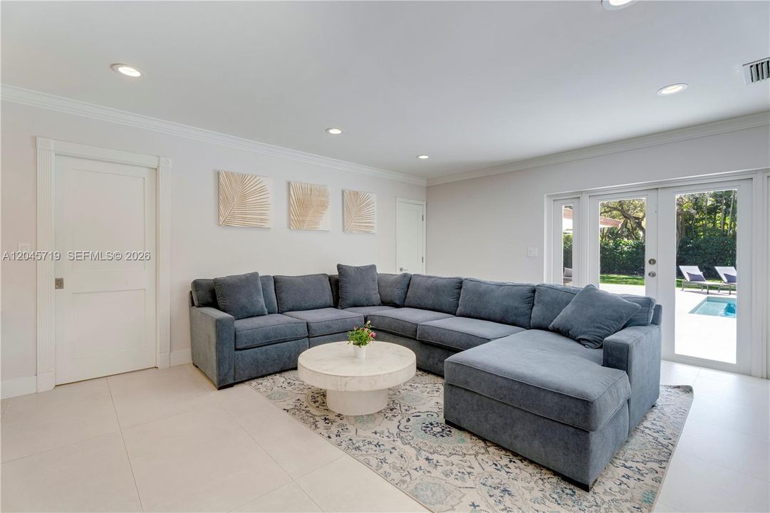 For Rent: $15,300 (5 beds, 4 baths, 3956 Square Feet)