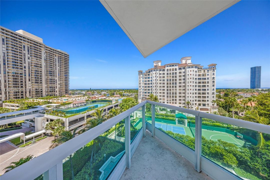 For Sale: $3,675,000 (3 beds, 4 baths, 3641 Square Feet)